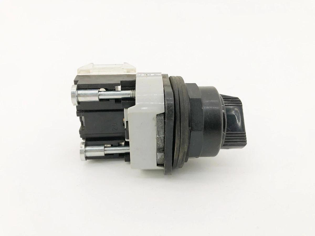 Used Allen Bradley 800H-JR2 Ser. F Selector Switch NEMA 4 4X 13