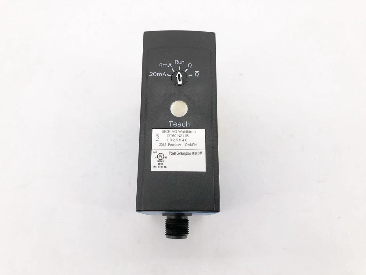 New Sick DT60-N211B Distance Measuring Device 1025846