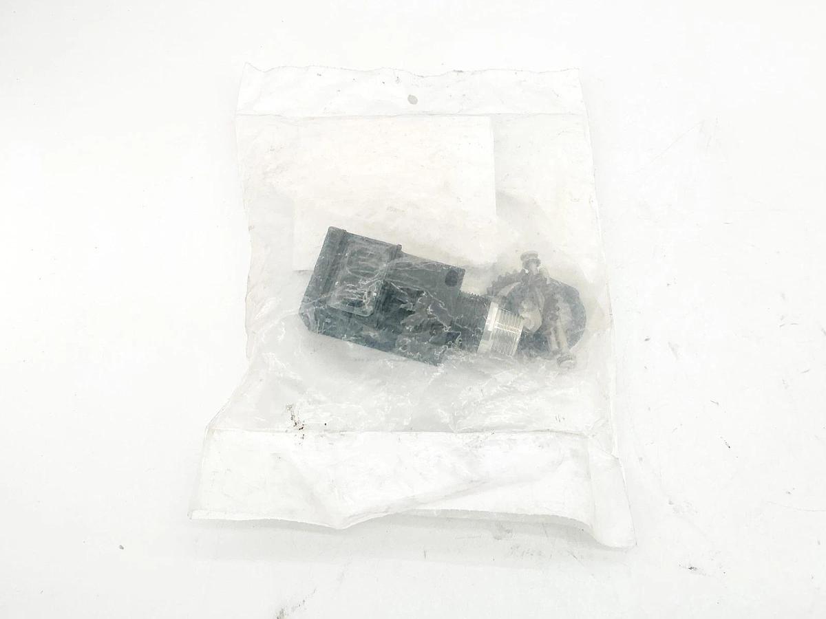 New Allen Bradley 42GRU-9003-QD Photoswitch Retro-Reflective Sensor 264V Ser.C