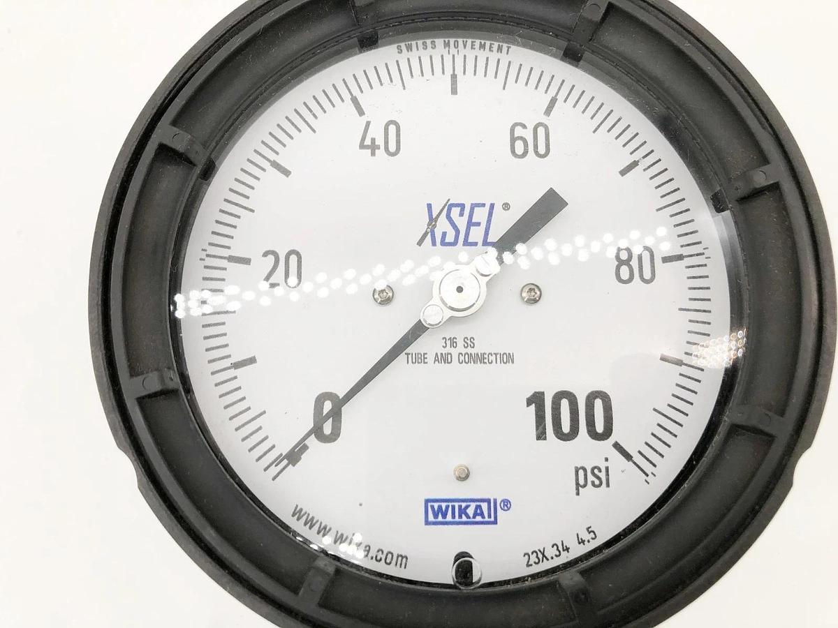 New Wika 9834015 Glycerin Gauge 100 PSI 1/2" NPT 233.34 4.5" - No Box