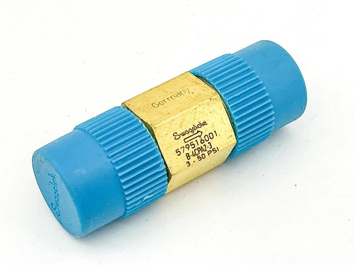 New Swagelok B-4CPA2-3 Poppet Check Valve 3-50PSI 579516001 - No Box