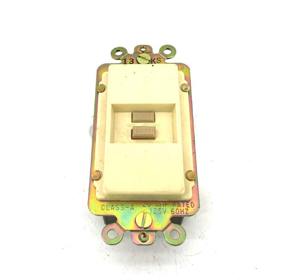 New Square D GFR120IC Qwik-Gard Receptacle 20A 125V 60Hz 2-Pole