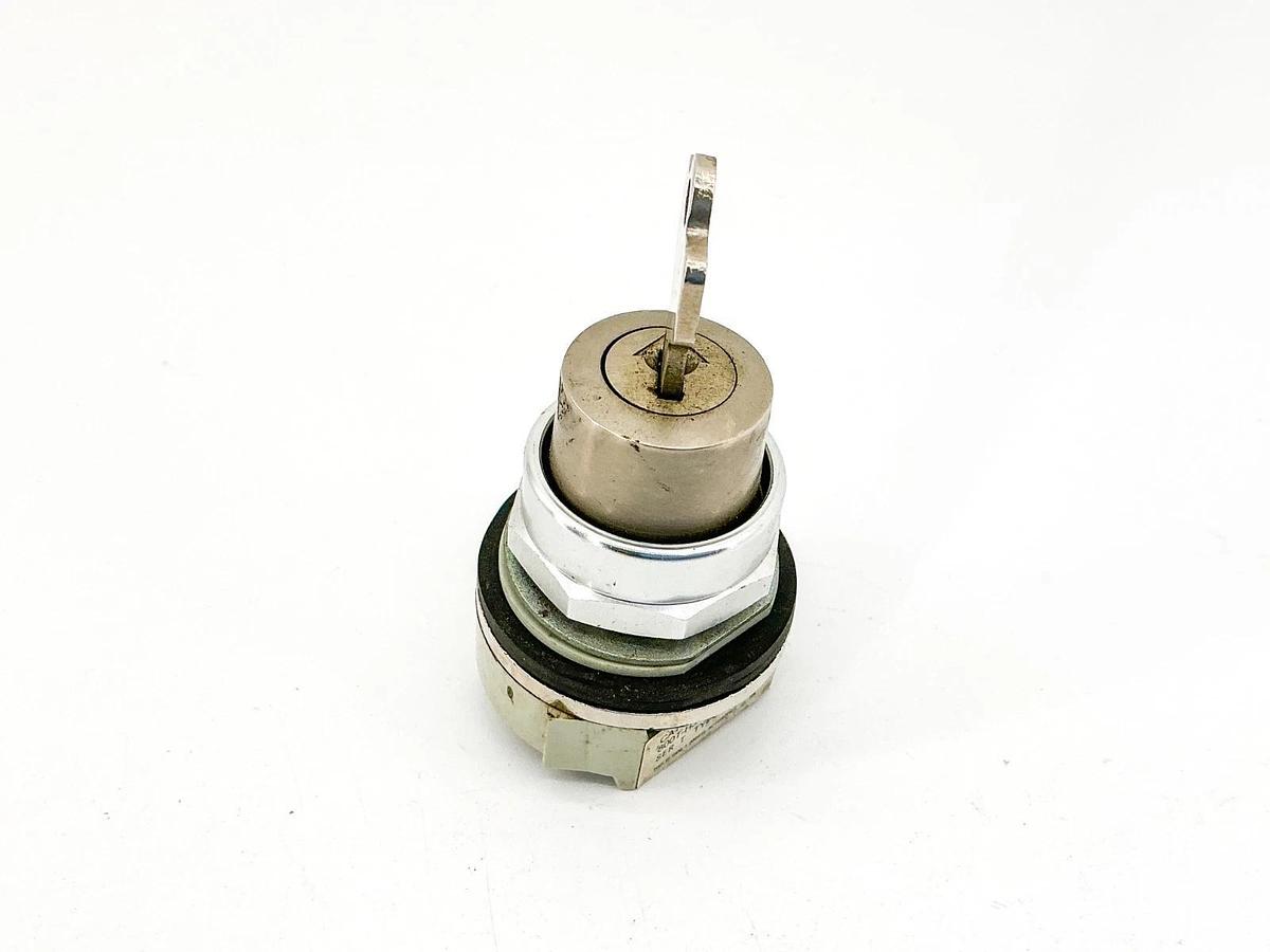 Used Allen Bradley 800T-H3103B Lock Cylinder Switch Type 4/13 Ser.T