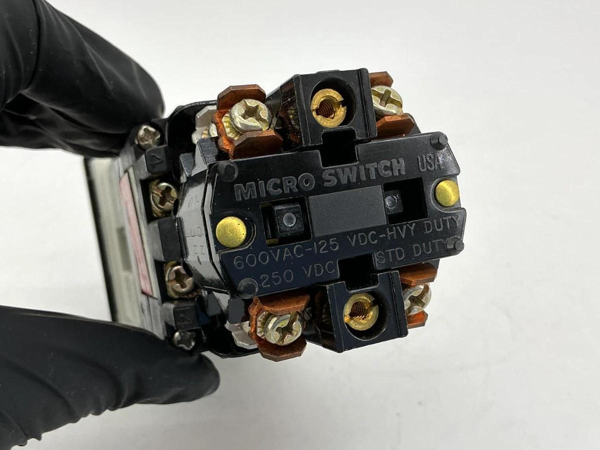 New Honeywell Microswitch 913BFA511 Selector Switch Coil: 120V 50/60HZ