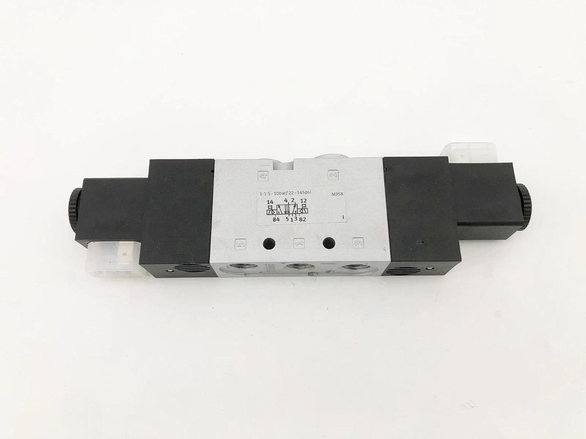 New Festo VUVS-L25-B52-D-N14-F8-1B2 Solenoid Valve 24VDC 3.3W 575556 - No Box
