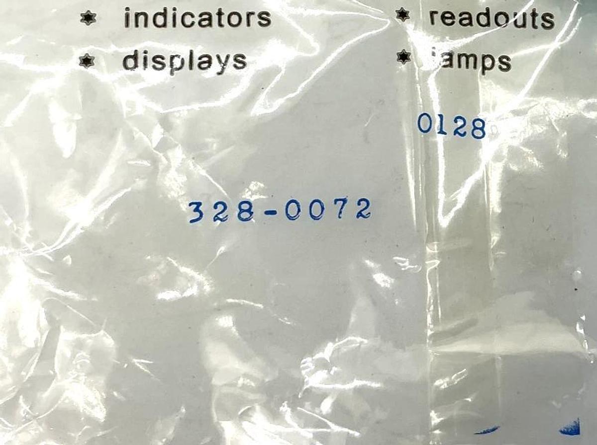 Lot of 2 New Dialight 328-0072 Illuminated Switch/Pushbutton Cap Rectangle Green