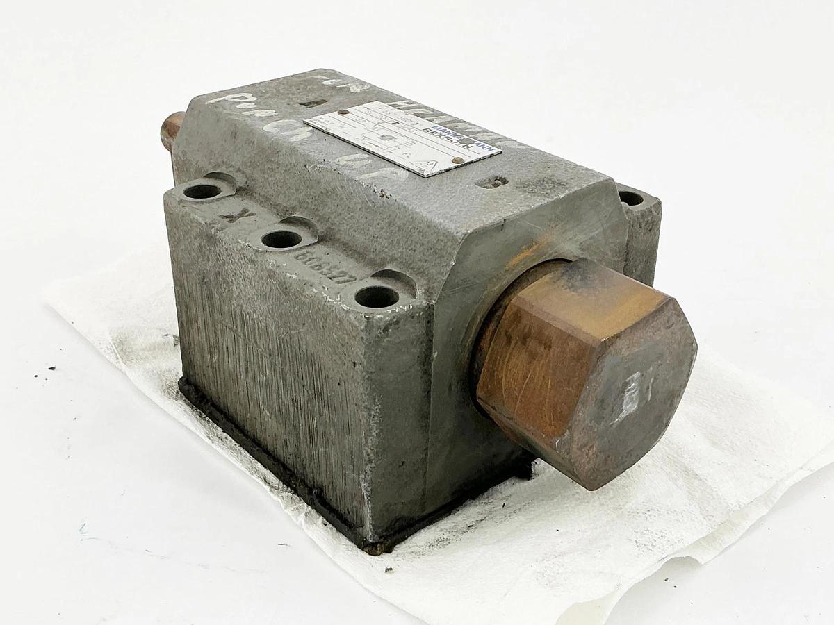 New Rexroth SL-30-PB-1-42 Check Valve 587 560 - No Box