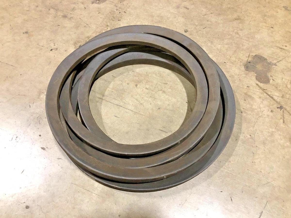 New Goodyear 8V2120 HY-T Wedge Belt - No Box