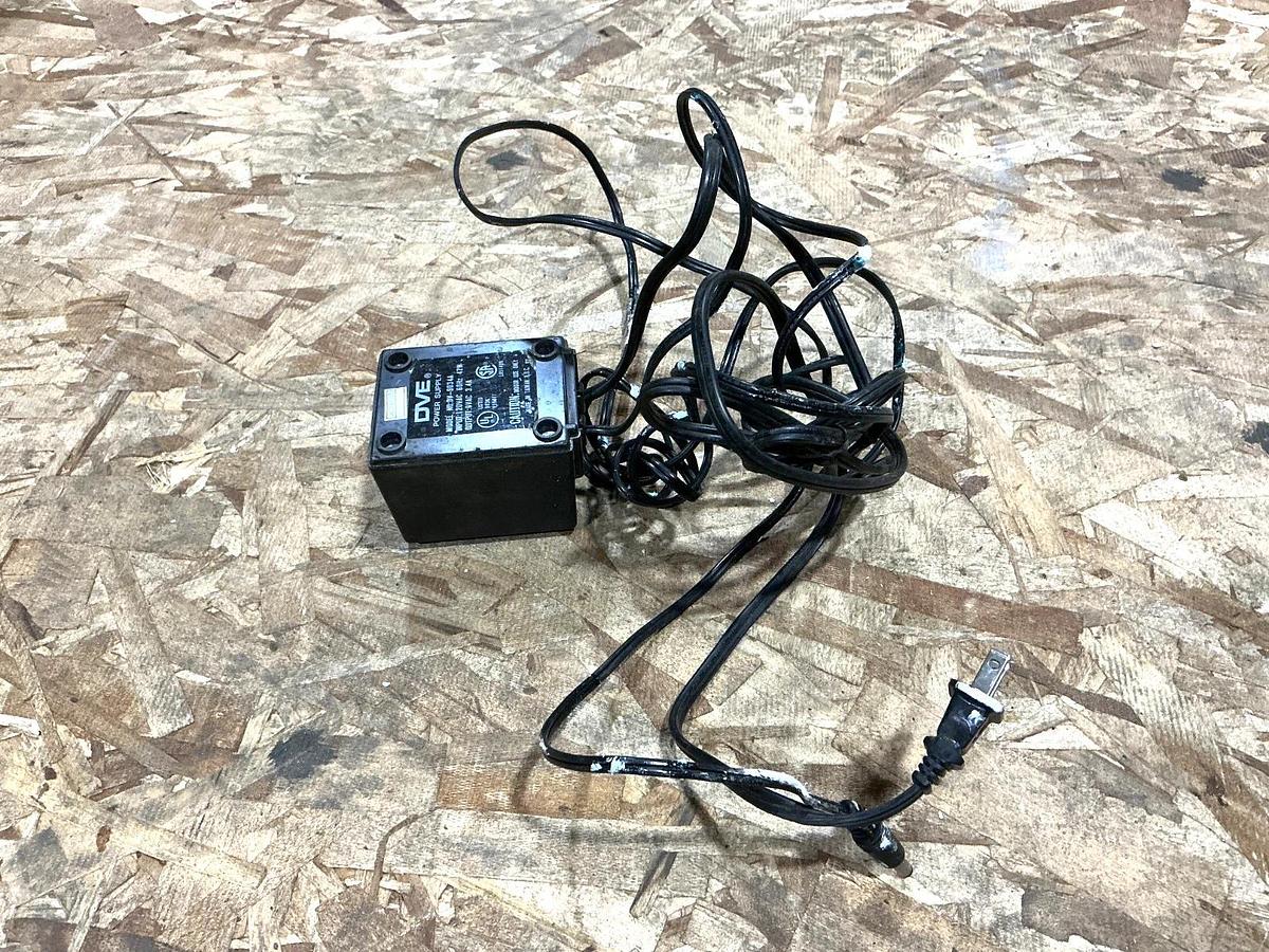Used Beta-Brite 1040-1111 Electronic Color Message Display 12V MISSING REMOTE