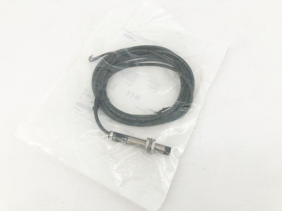 New Allen Bradley 871T-L4B12 Ser. B Inductive Proximity Sensor 10-30VDC