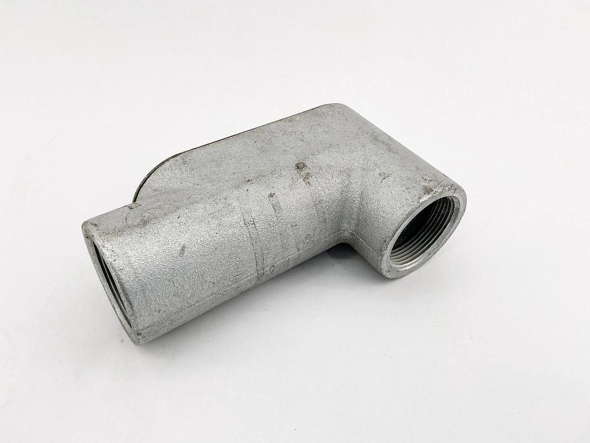 Crouse Hinds LB57 1-1/2" Conduit Outlet Iron