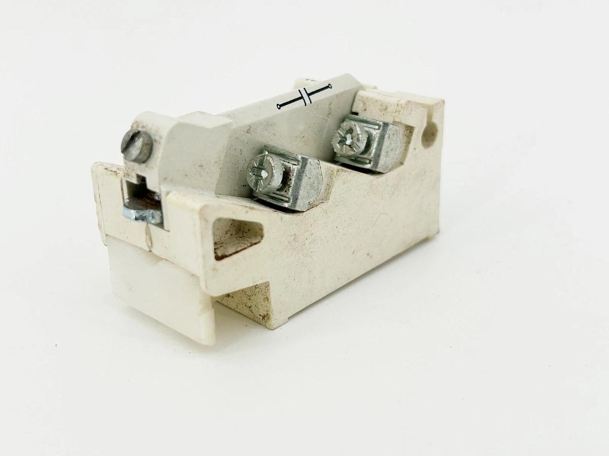 Used Cutler Hammer J11 Auxiliary Contact NMA A600 AC R300 DC 9084A17G01
