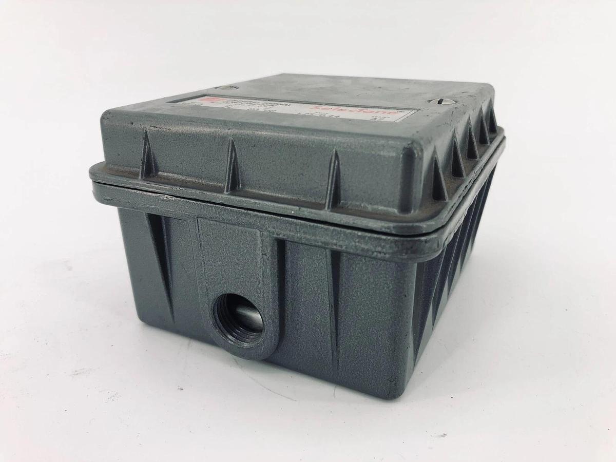 New Federal Signal 300SA SelecTone Speaker Amplifier