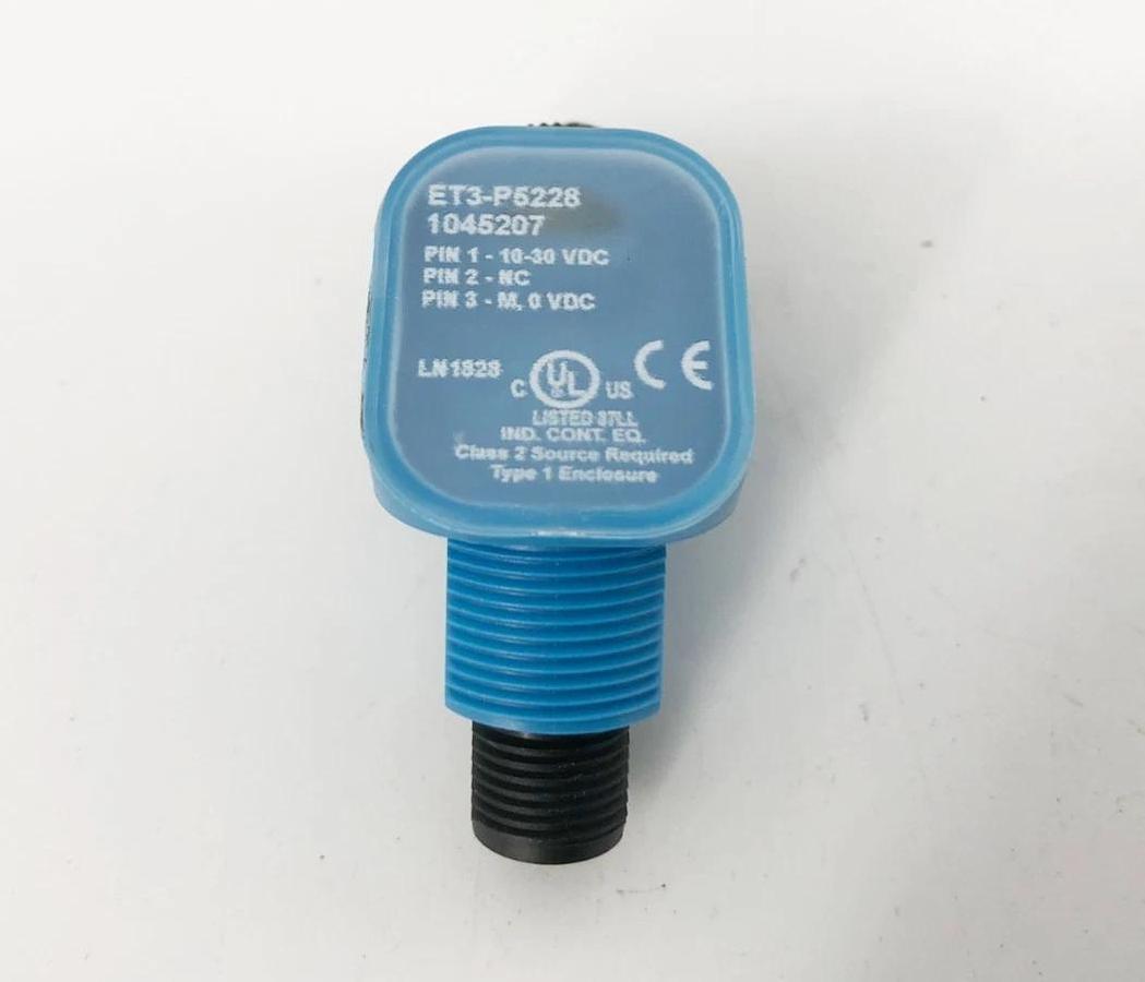 New Sick ET3-P5228 Optical Sensor 10-30VDC 5-155mm Range 1045207 - No Box