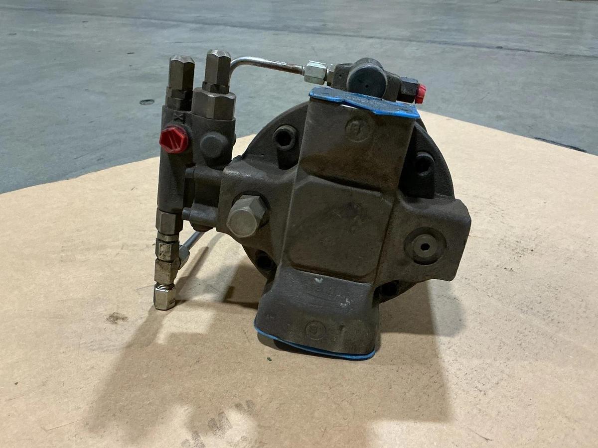 Used Rexroth Brueninghaus Hydraulik AA10VS045FHD/30R-PKC62N00 Pump 1800RPM DR-210bar