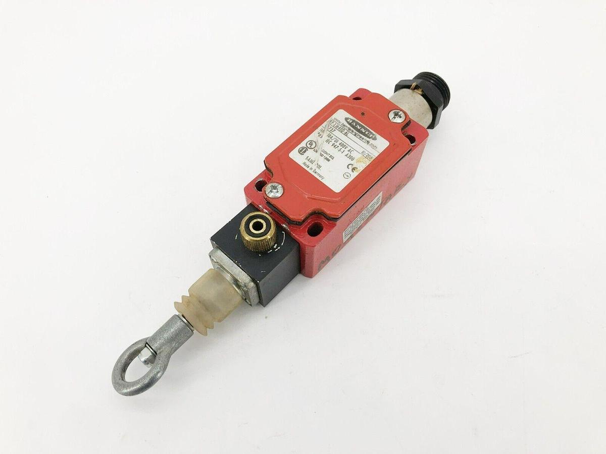 Used Banner Engineering RP-LM40D-6L Cable Switch 10A 400VAC 46737