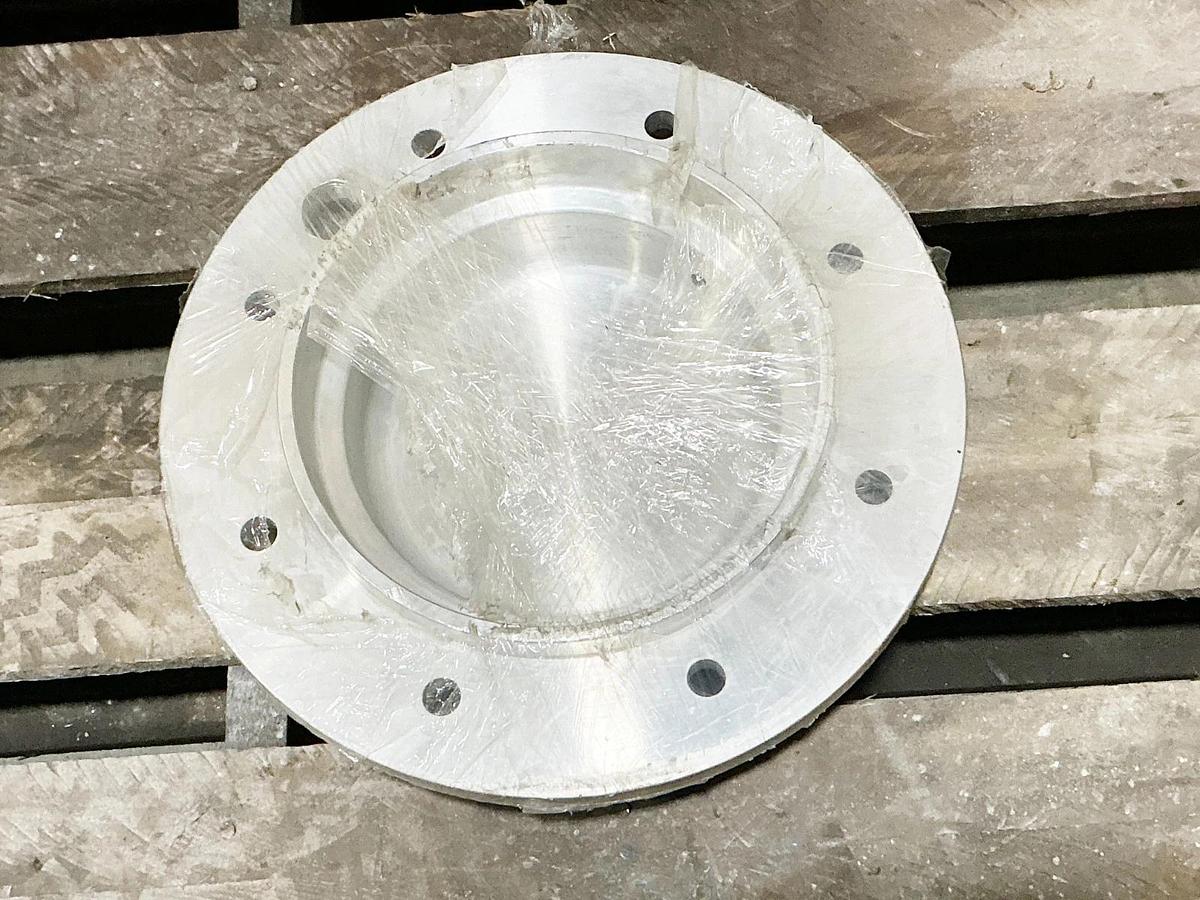 New Metso Paper 9N83039490 End Drive side Outer Held Bearing Cap - No Box