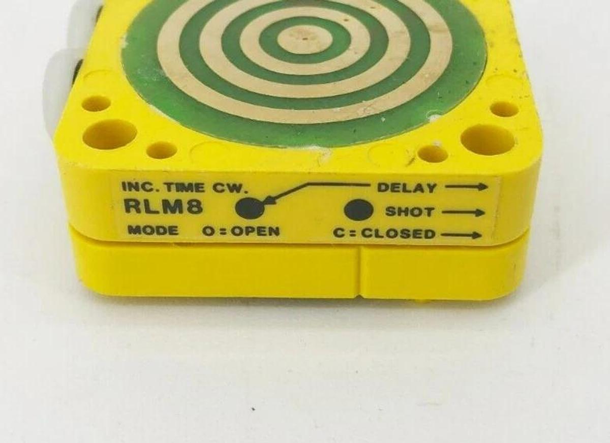 New Banner Engineering RLM8 Maxi-Beam Logic Module 25575