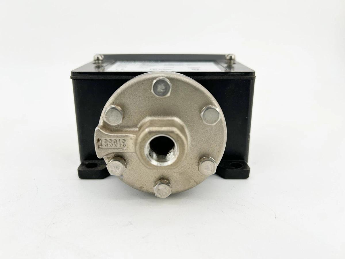 Used Ashcroft B424V-XCYLM Pressure Switch 100PSI 15A 480VAC 1/2A 125VDC