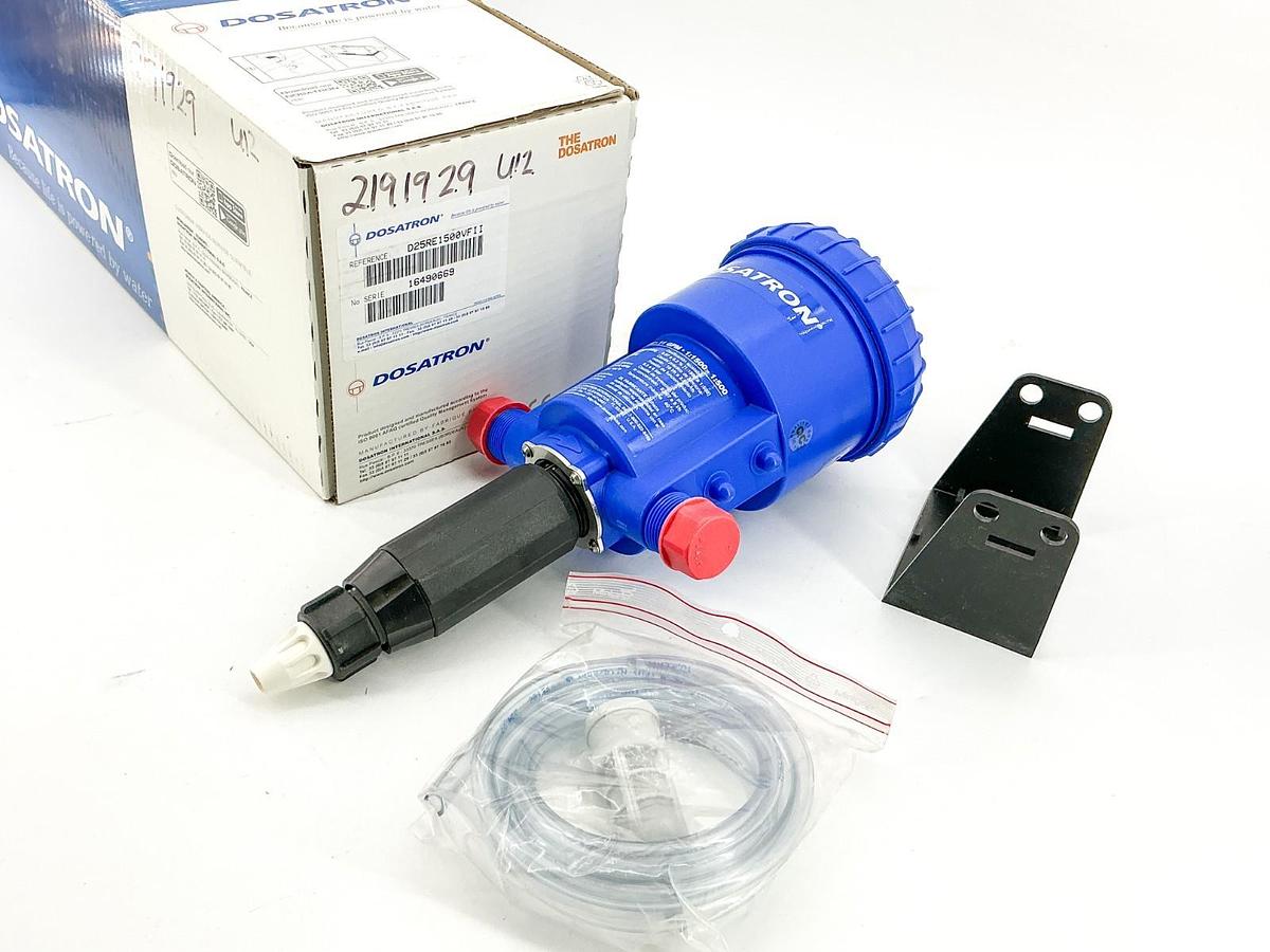 New Dosatron D25RE1500VFII Dosing Pump 11GPM 1:1500-1:500 85PSI D25RE1500