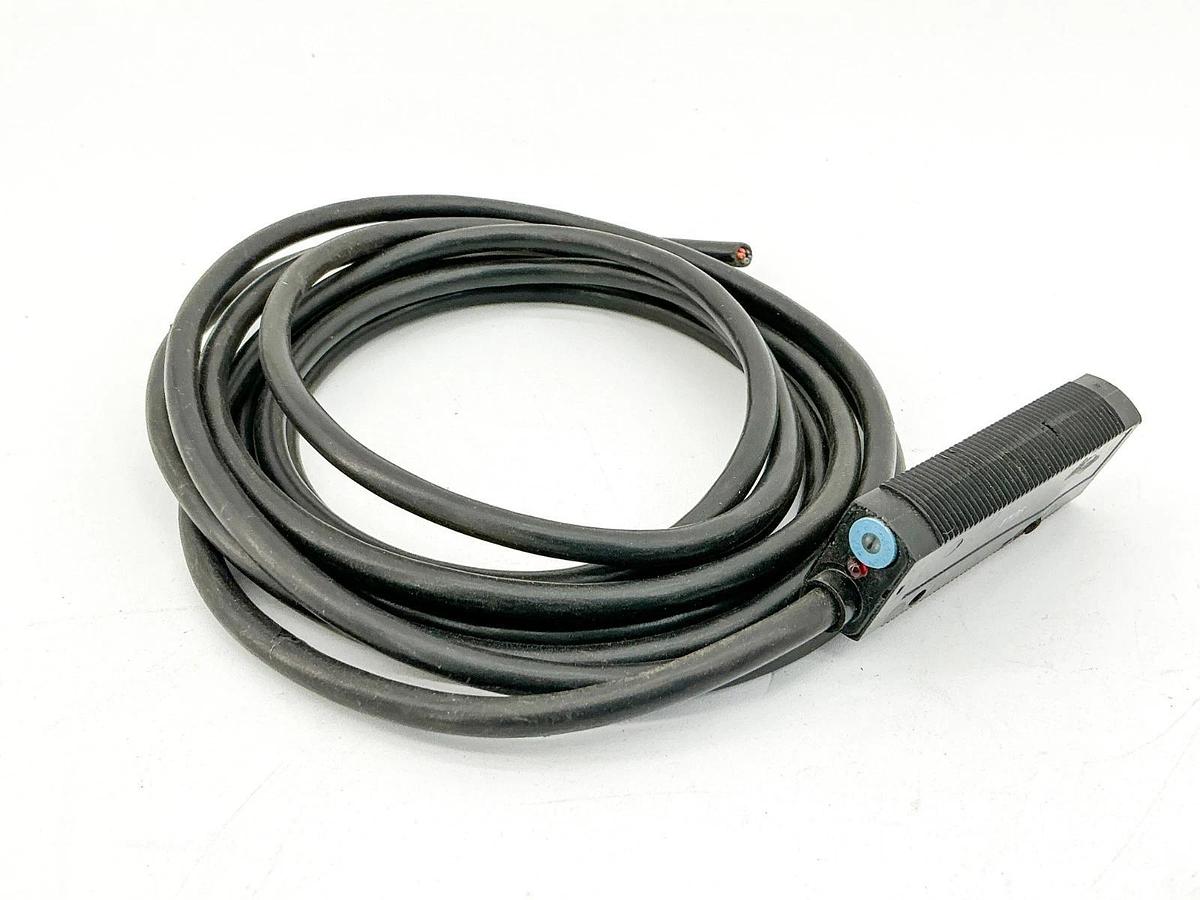 Used Allen Bradley 42SRP-6032 Photoswitch Sensor 10-30VDC 1W Ser.B - No Box