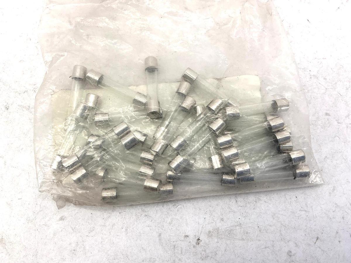 Lot of 29 New Littelfuse H312002P Glass Fuse 0312002.HXP 312 2A 250VP
