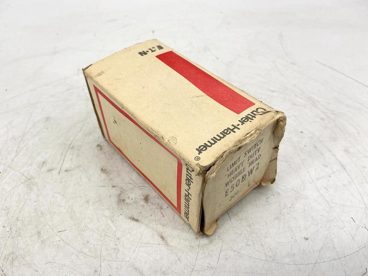 New Eaton Cutler-Hammer E50DW2 Ser A1 Limit Switch Heavy Duty Wobble Head