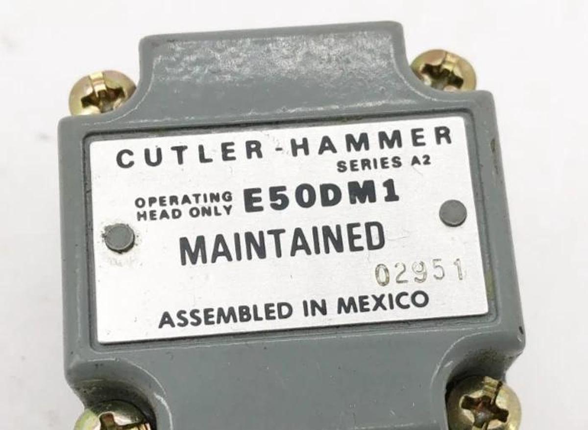 New Cutler-Hammer E50DM1 Limit Switch Head Side Rotary Maintained - No Box