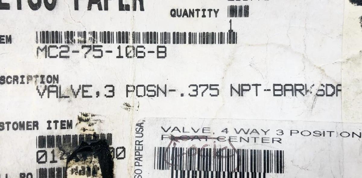 Used Barksdale 9022-M-KK Directional Control Valve 3/8" MC2-75-106-B