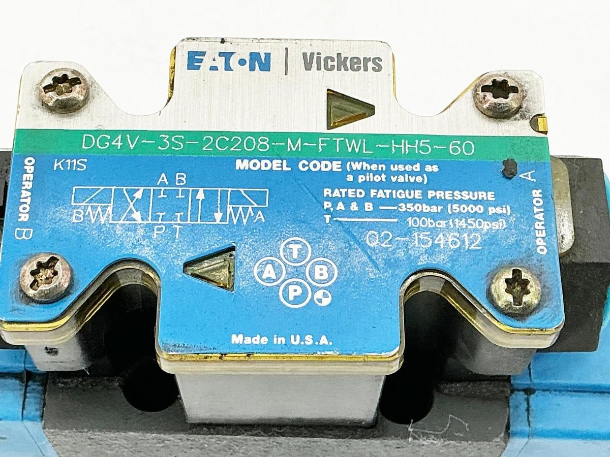 Eaton Vickers DG4V-3S-2C208-M-FTWL-HH5-60 Solenoid Valve 24VDC - No Box