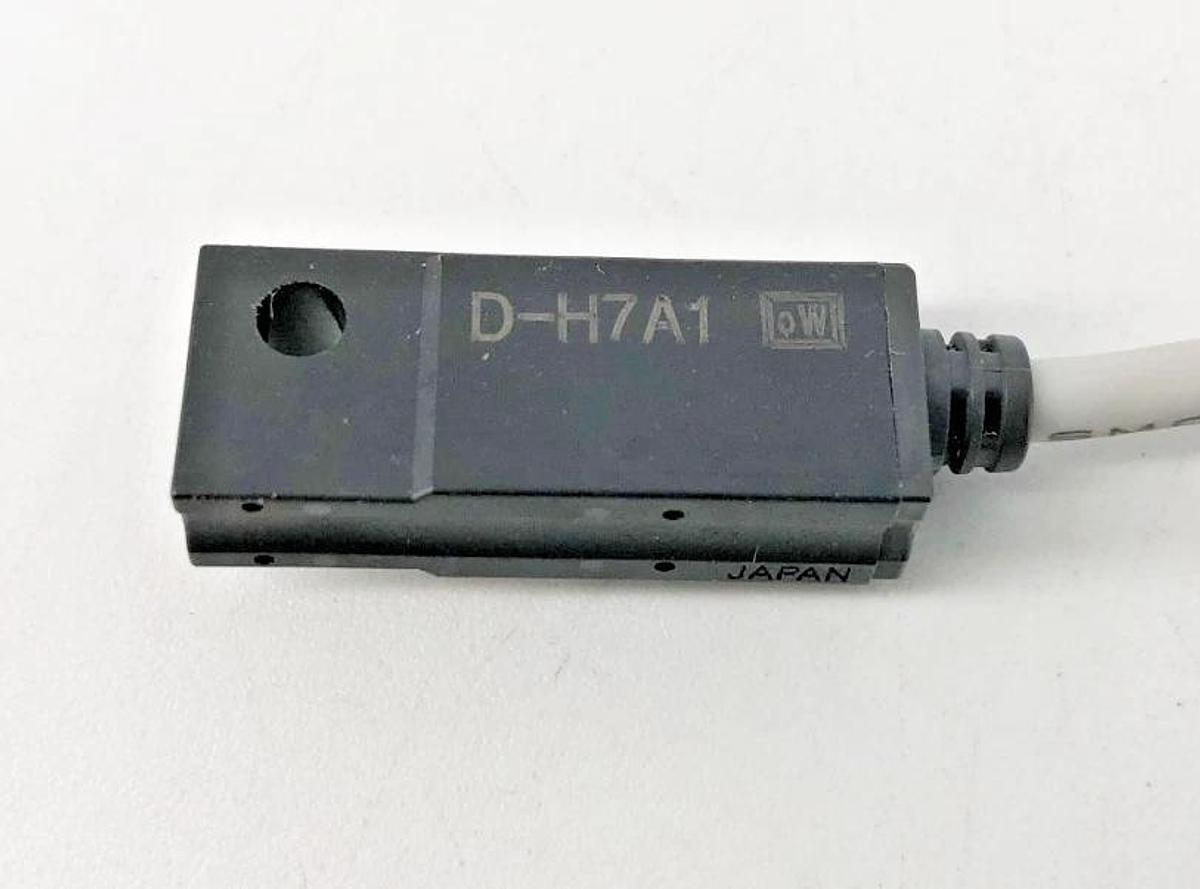 New SMC D-H7A1 Solid State Auto Switch 4.5-28 VDC 3-Wire - No Box
