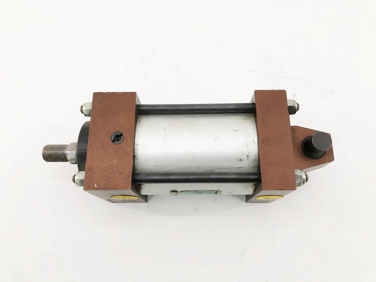 Used Numatics P3AP-03A1E-AAZ2 Pneumatic Cylinder 3-1/4" Bore 3" Stroke