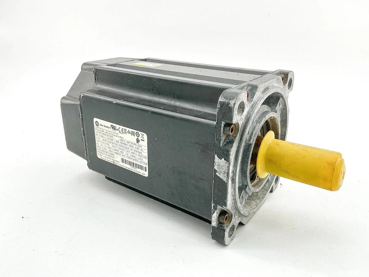 New Allen Bradley MPL-B540K-MJ72AA Servo Motor 460V 4000RPM 3PH Ser. A - No Box