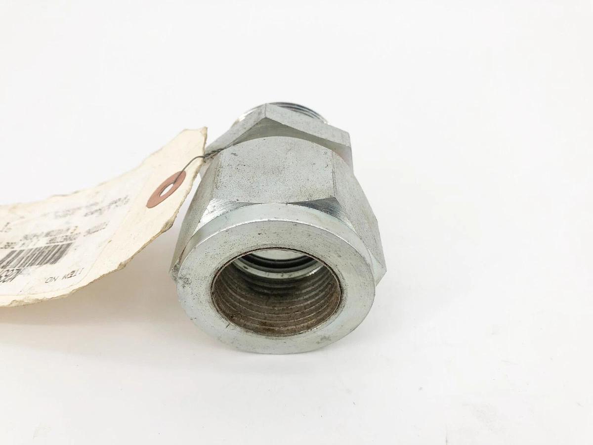 New 1-1/4 Tube x # 20 SAE Fitting With Viton O-Ring