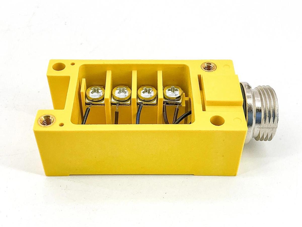 New Banner RWB4-35004 Wiring Block 35004