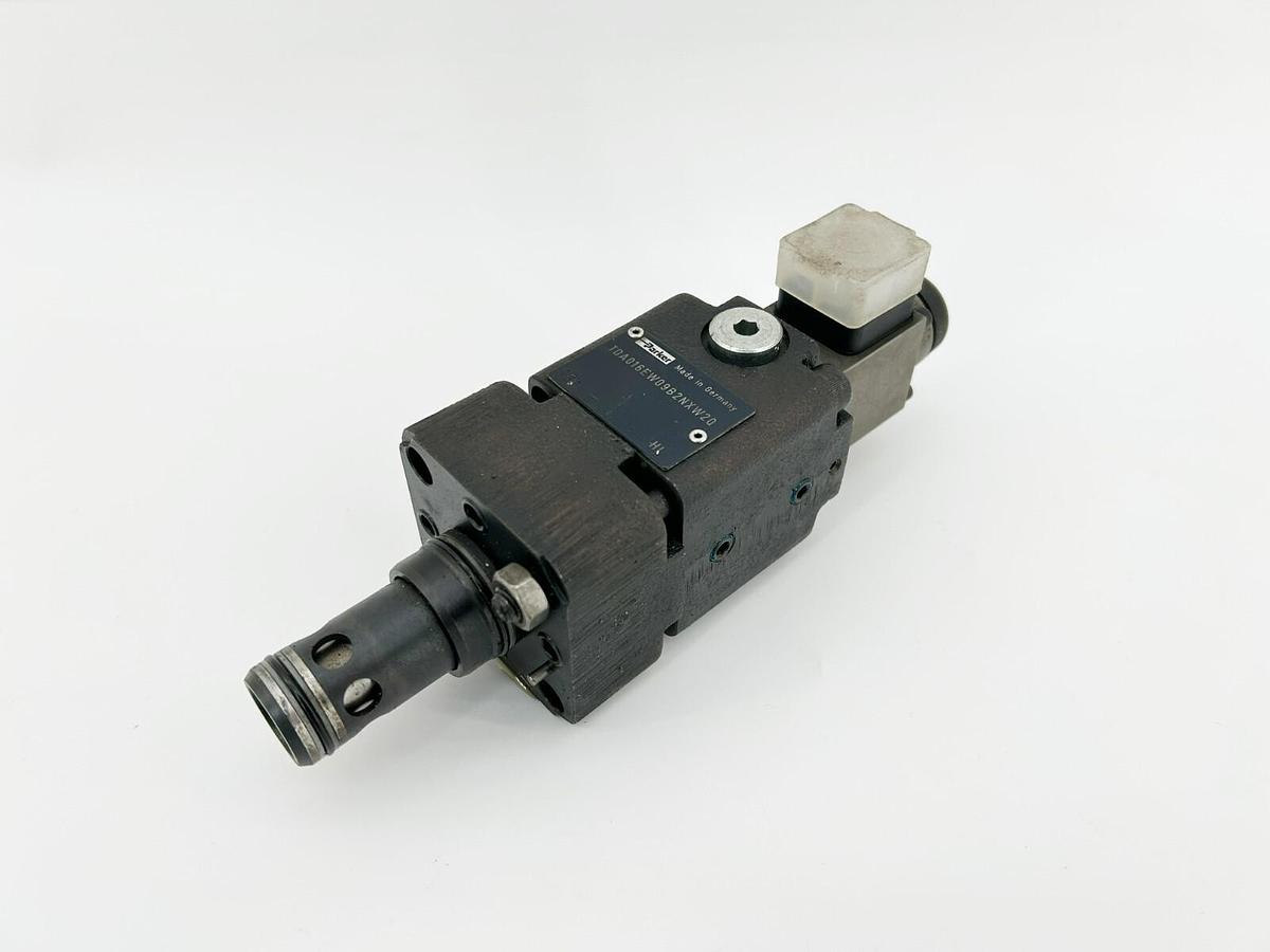 New Parker TDA016EW09B2NXW20 Proportional Throttle Valve, 16VDC