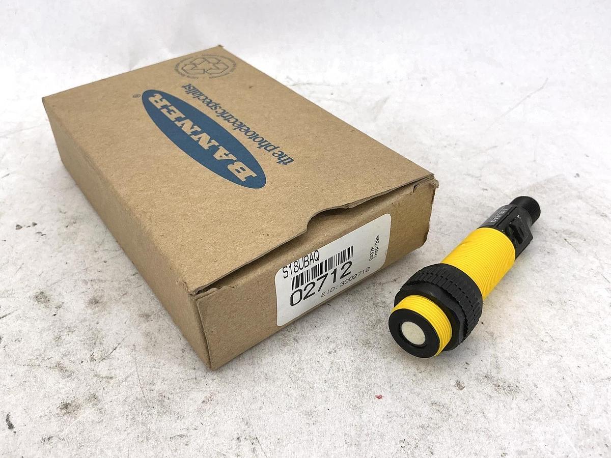 New Banner Engineering S18UBAQ U-Gage Discrete Sensor Range 30-300mm 5-Pin 30V