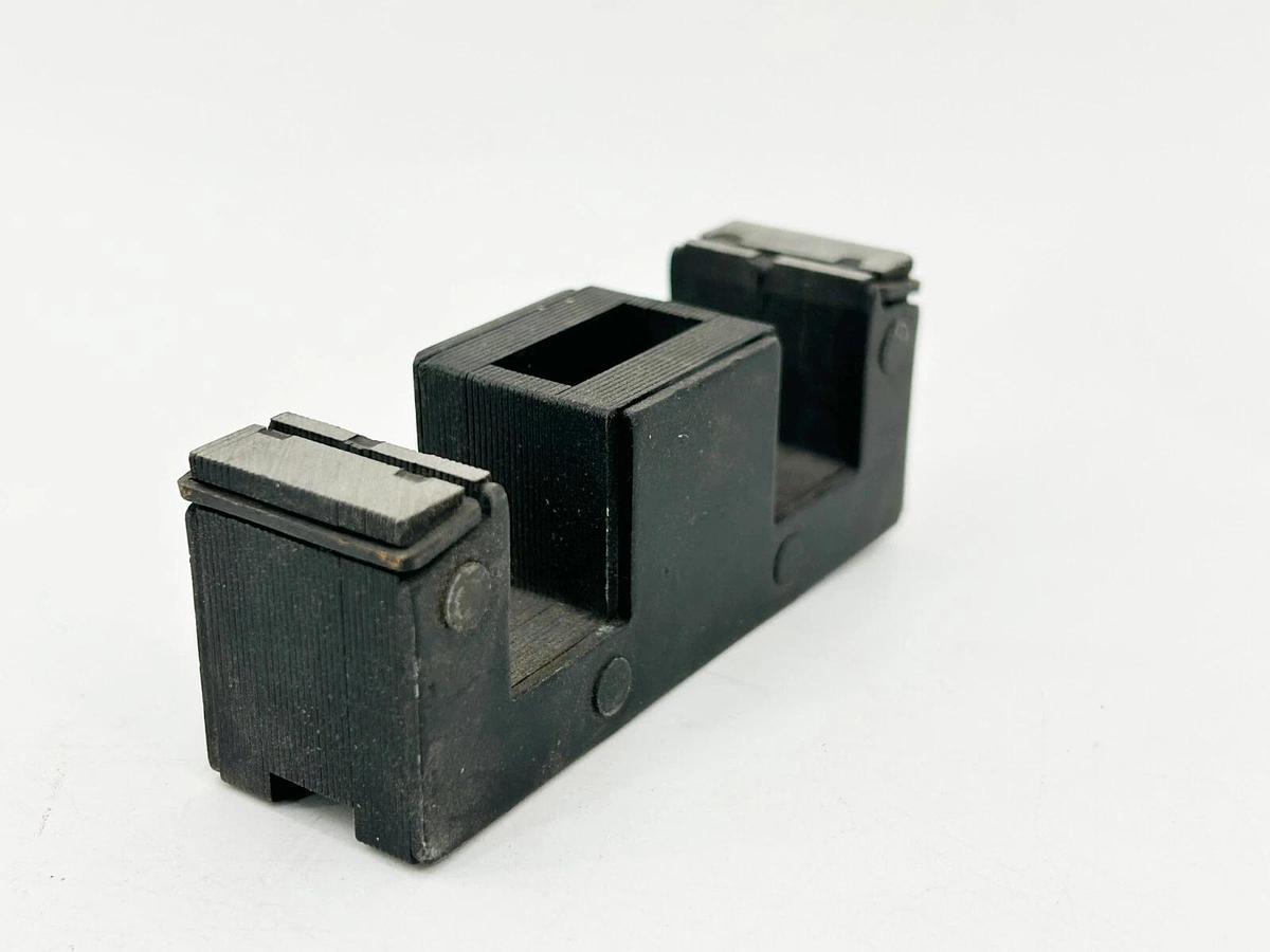 New General Electric 546A301G5 Magnet Assembly Contact 4 Pole