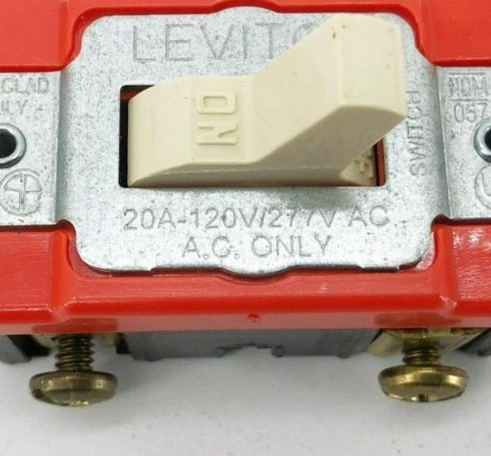 Lot of 2 New Leviton 1222-2I Double-Pole AC Quiet Switches Ivory 20A 120/277V