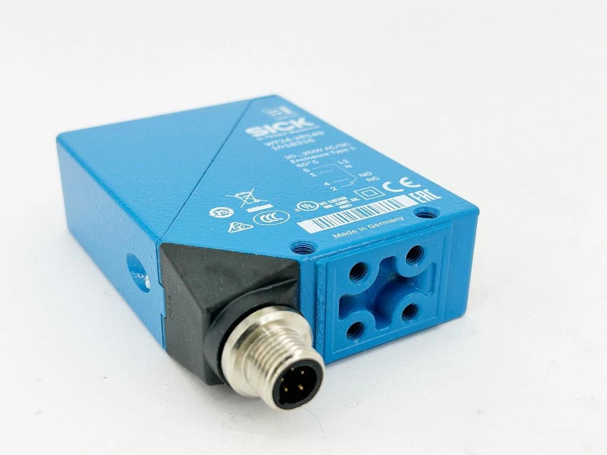 New Sick WT24-2R549 Proximity Photoelectric Sensor 250V 2VA 2.5A IP67 1018316