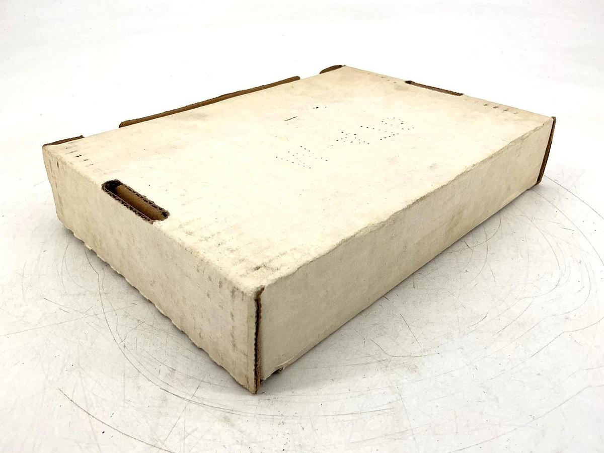 New Eaton Cutler-Hammer E58-30TD250-GL Ser A1 Photoelectric Sensor 132VAC 30VDC