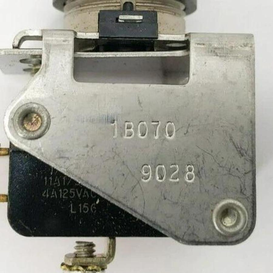 New Honeywell Mircroswitch 1B070 Indicator Light