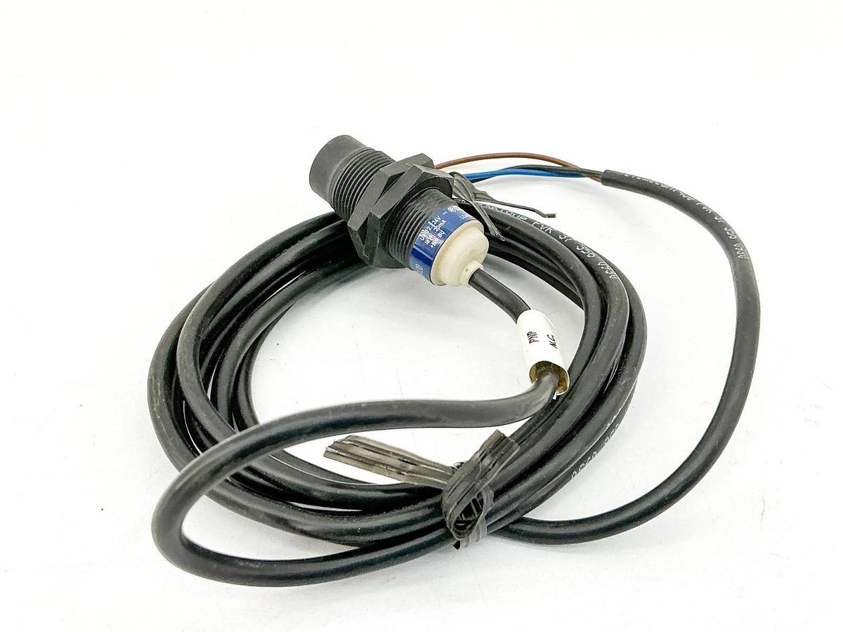 New Telemecanique XS4P18AB120 Inductive Proximity Sensor 12-24V 20mA - No Box