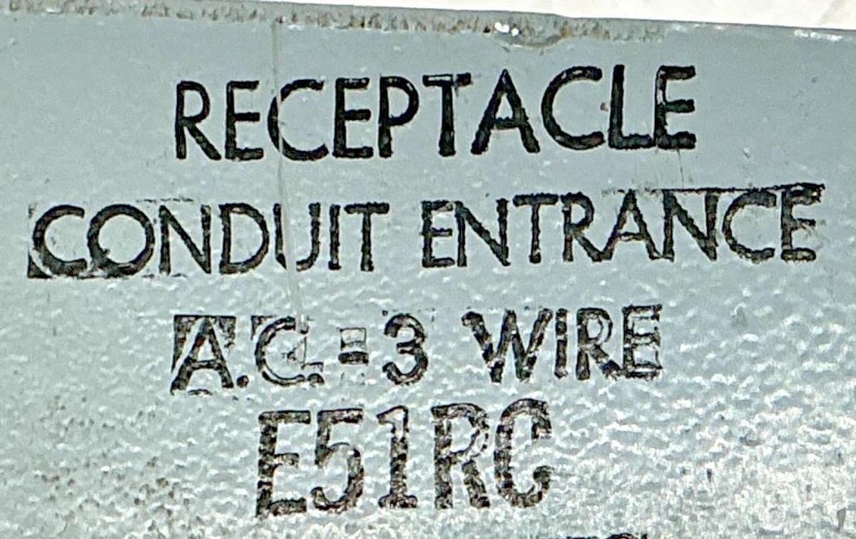 Used Lot of 2 Cutler-Hammer E51RC Series A1 Receptacle Conduit Entrance AC 3-Wire