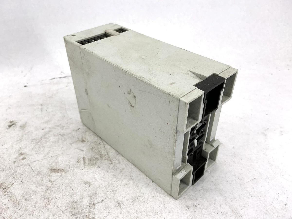 Used Allen Bradley 813S-E2BD60 Ser A Phase Monitor 115V 50/60HZ 500V Max