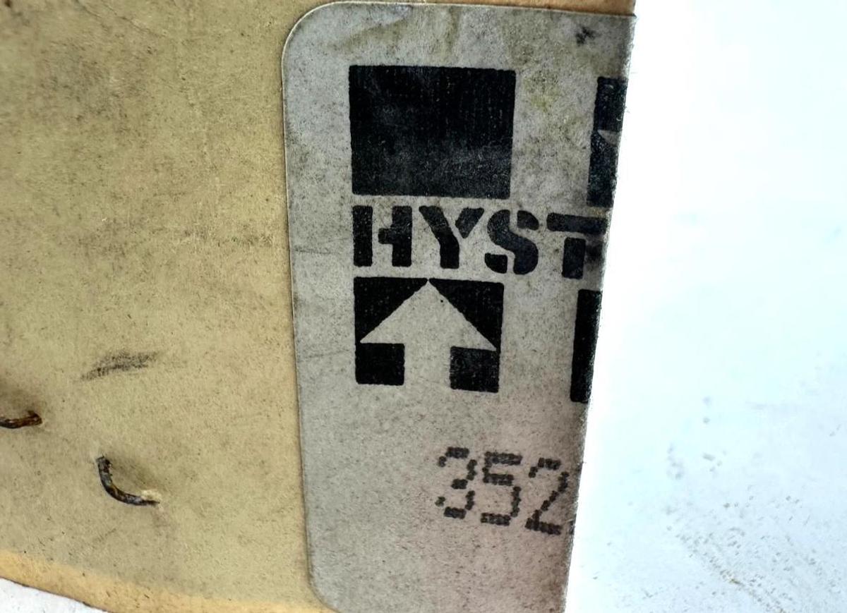 New Hyster 0352781 TUBE Forklift Tube 352781 - No Box