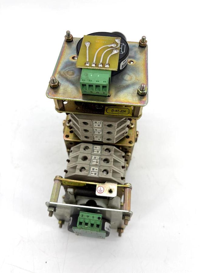Used Gessmann VV64 2-Axis Joystick Controller Spring Returns to Center 6A 250V