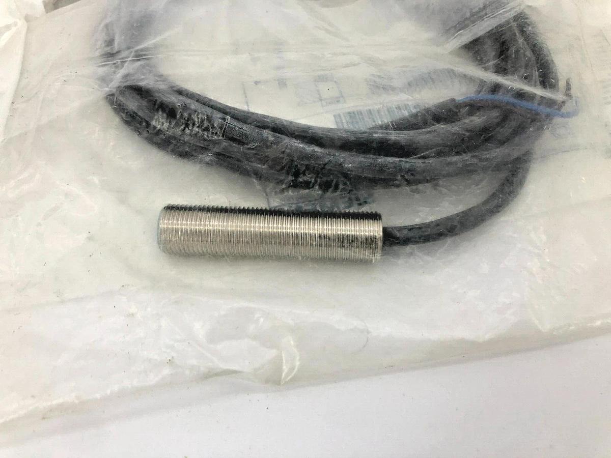 New Siemens 3RG4012-0JB00 Inductive Proximity Switch PXI200