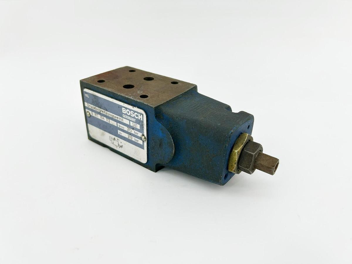 Used Bosch 0-811-104-113 Pressure Relief Valve, 315 bar, 0811104113