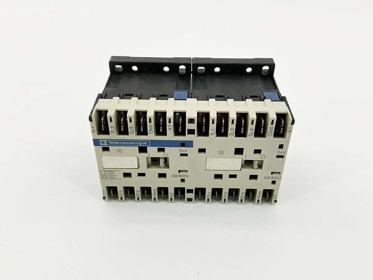 New Telemecanique LC2K09107B7 Reversing Contactor 24V 50/60Hz 5HP